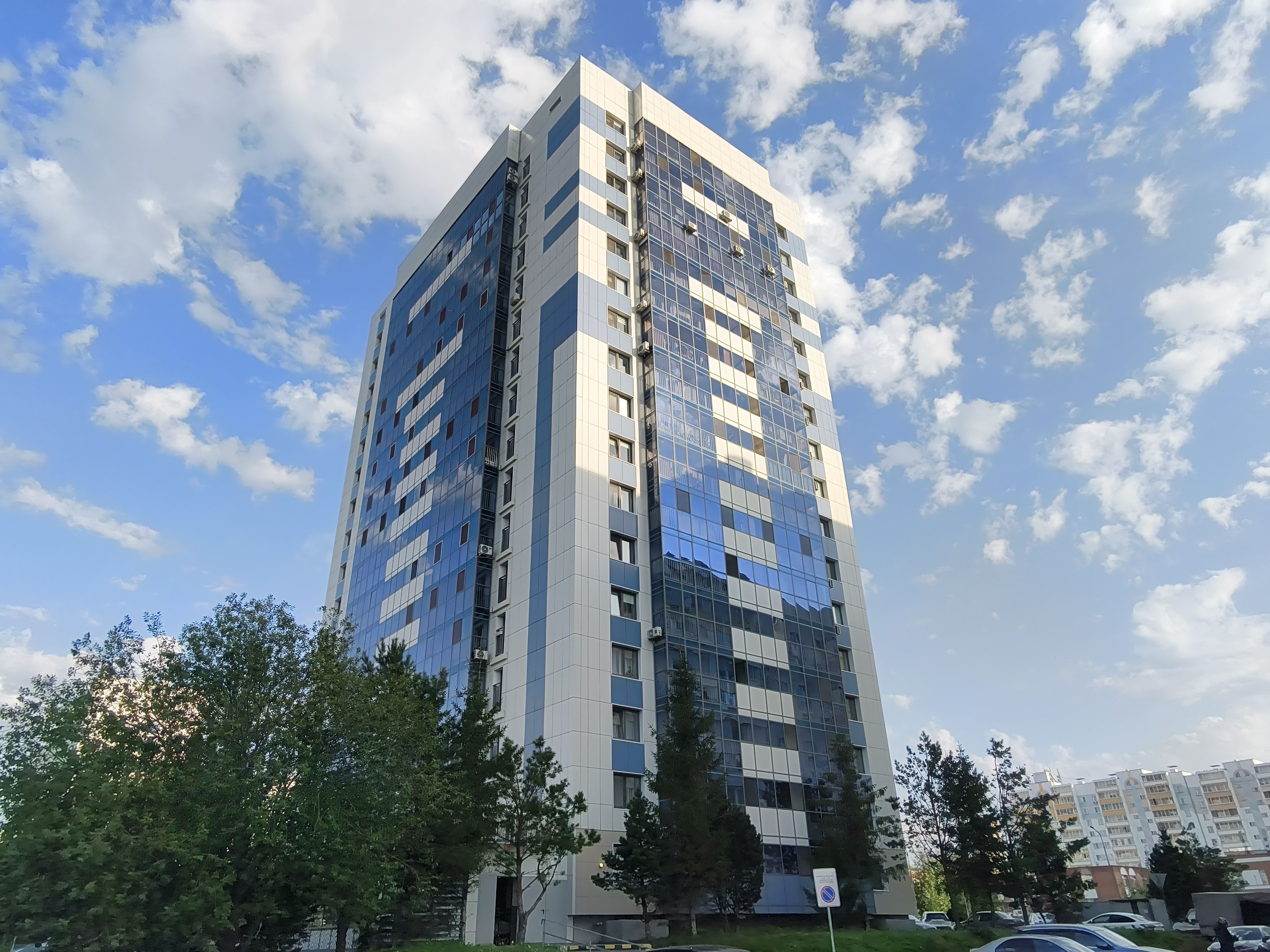 Жилой многоквартирный дом, ул. Дружбы Народов, 29.