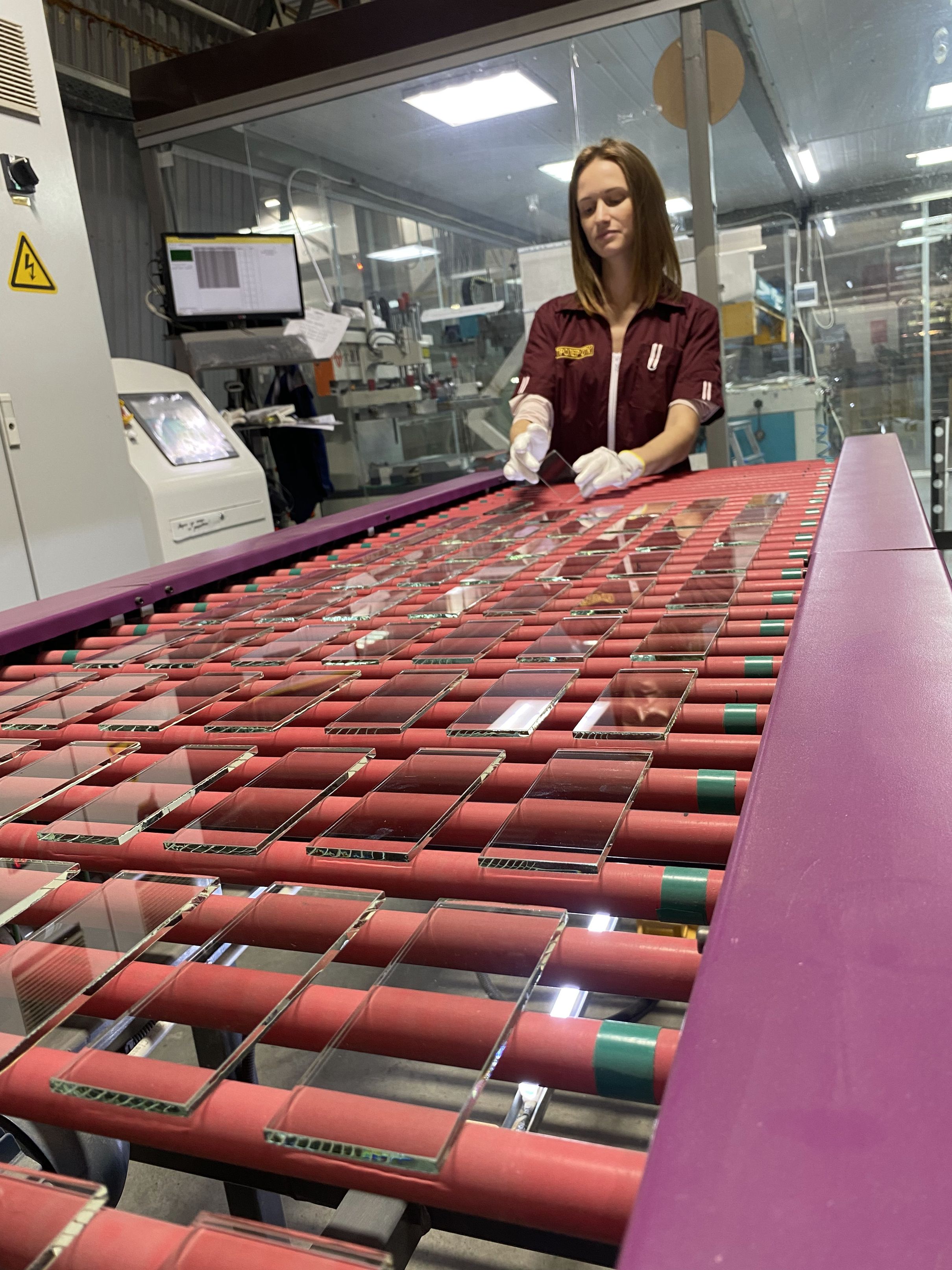 Закалённое термическим способом стекло сверхмалых размеров